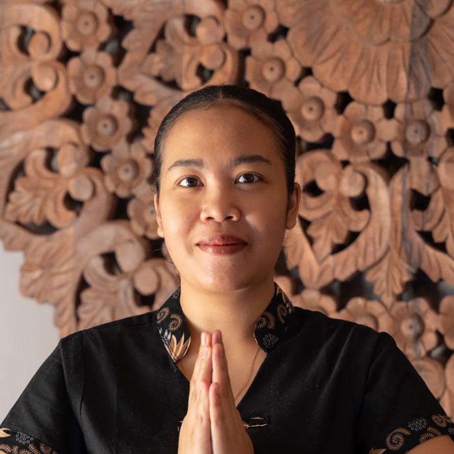 Ayu, terapeută la Bali Wellness Center